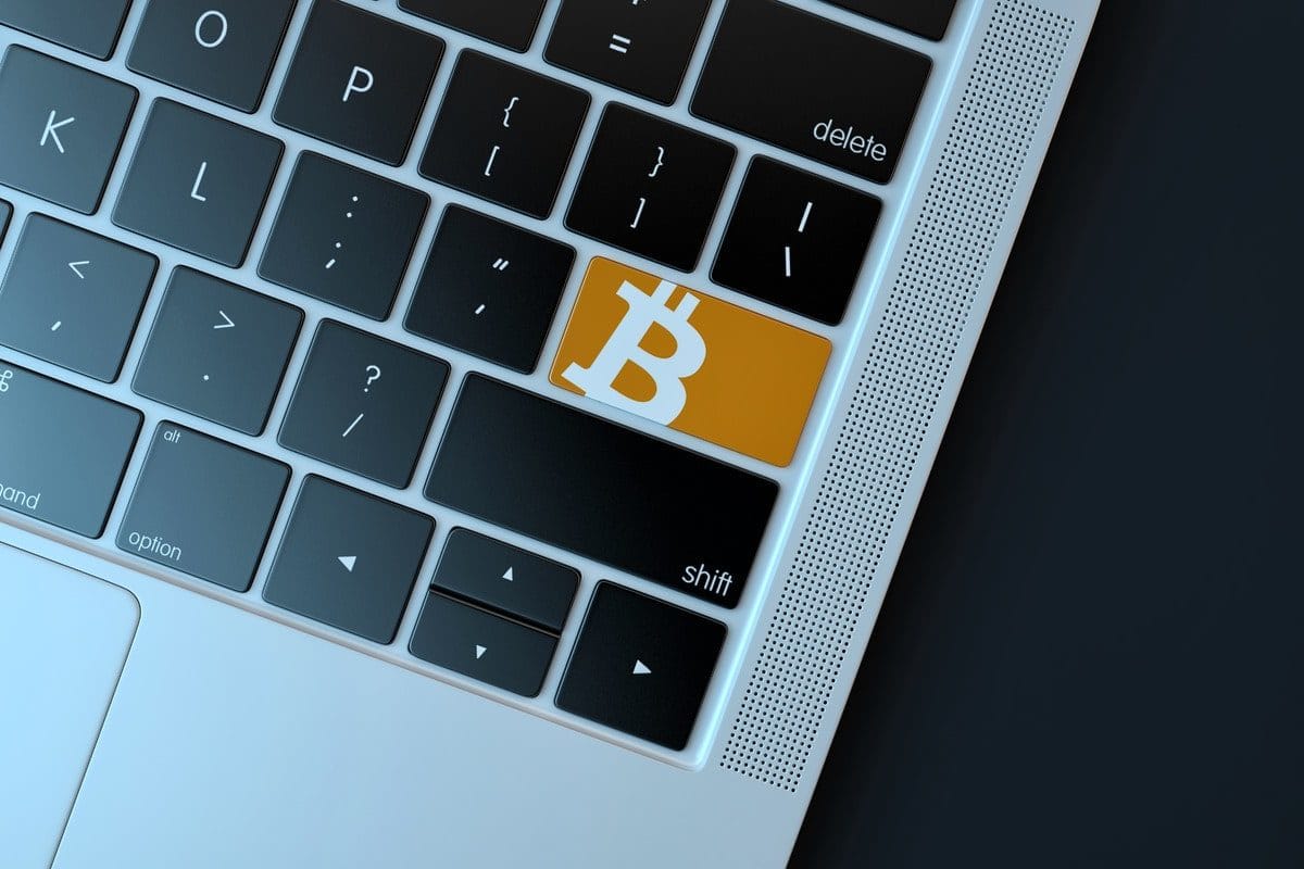 Đào Bitcoin bằng laptop