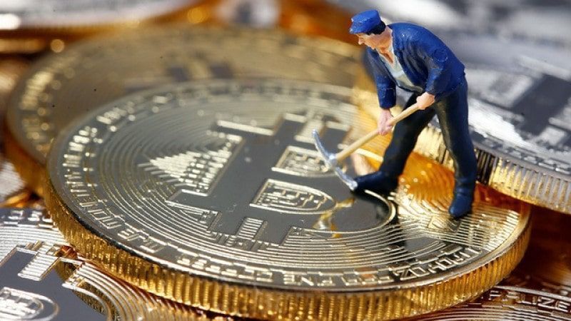 thuế tiền điện tử đối với thợ đào